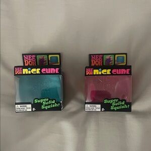 NeeDoh Nice Cube Super Solid Squish! - Teal & Pink (Set of 2)